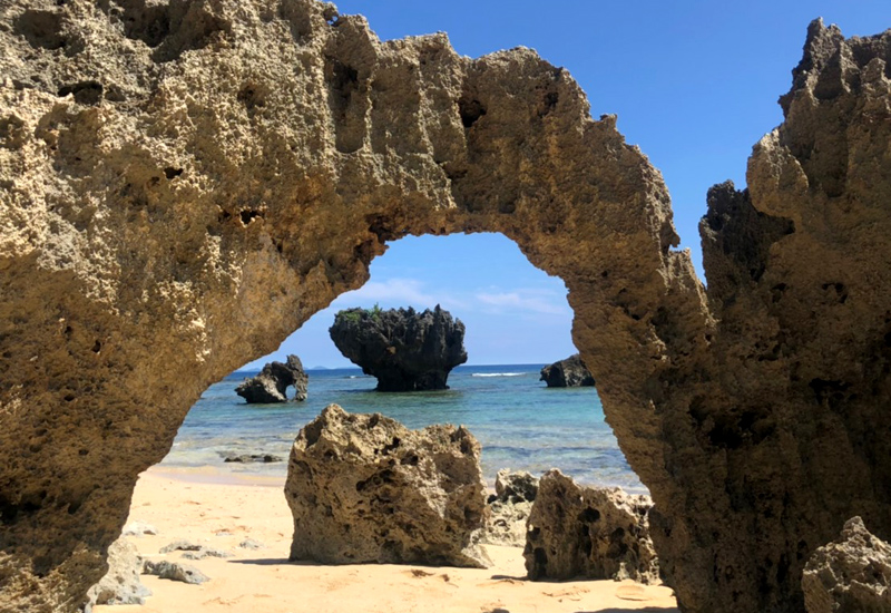 古宇利島トケイ浜